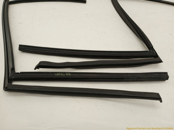 BMW 323i Set Of 4 Upper Door Seal Weatherstrips