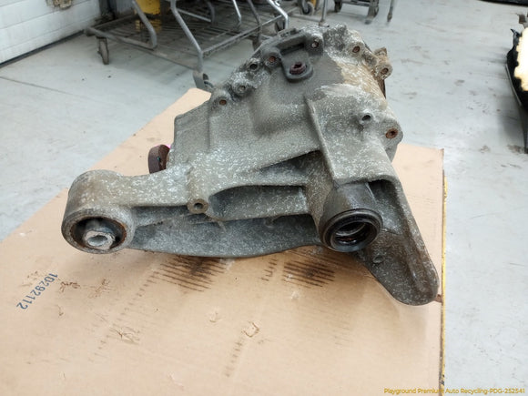 Land Rover LR4 Rear Differential Carrier Assembly