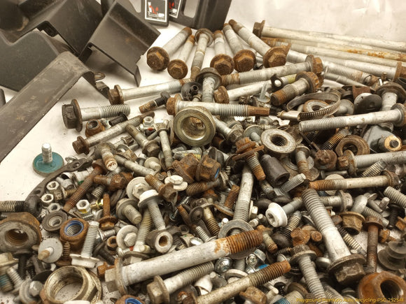 Land Rover LR4 Dismantling Hardware Fasteners Bolts & Nuts