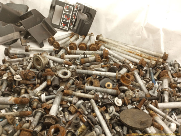 Land Rover LR4 Dismantling Hardware Fasteners Bolts & Nuts