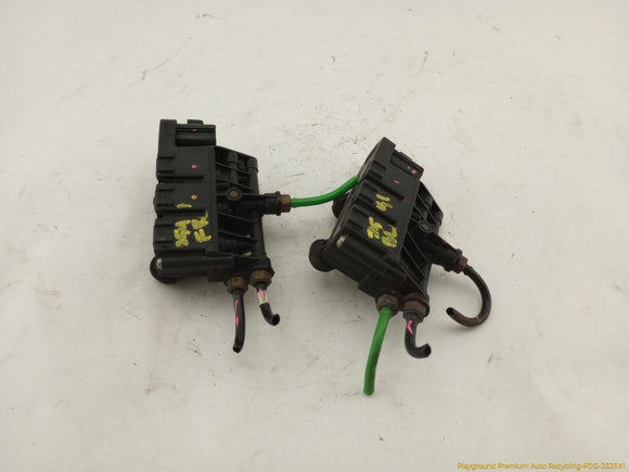 Land Rover LR4 Pair Of Air Suspension Valve Block