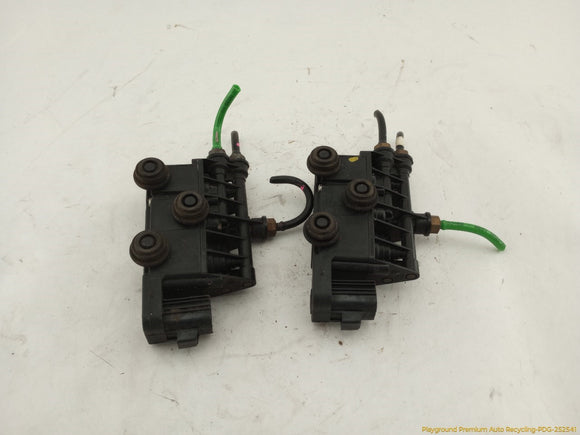 Land Rover LR4 Pair Of Air Suspension Valve Block