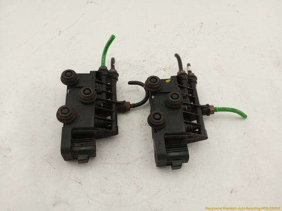 Land Rover LR4 Pair Of Air Suspension Valve Block