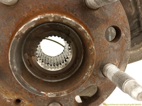 Cadillac CTS Passenger Right Front Spindle Knuckle Hub