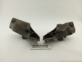 Land Rover LR4 Pair Of Engine Mount Bracket