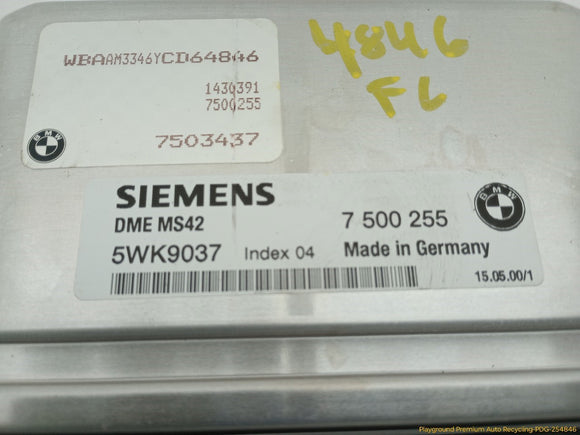 BMW 323i Engine Control Unit