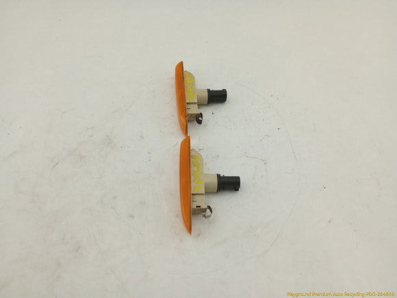 BMW 323i Pair Of Front Side Markers