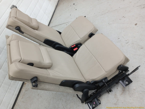 Land Rover LR4 Pair Of Third Row Seats