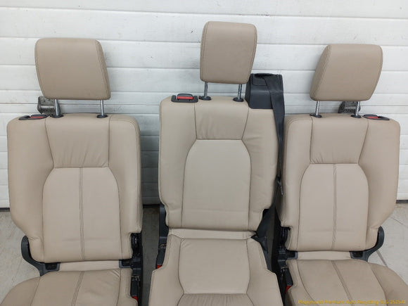 Land Rover LR4 Second Row Seat Set