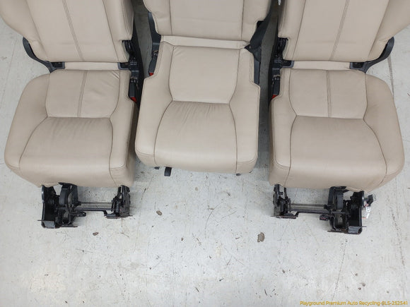Land Rover LR4 Second Row Seat Set