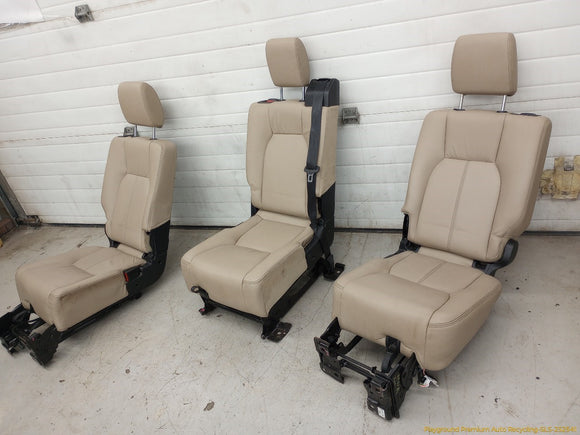 Land Rover LR4 Second Row Seat Set