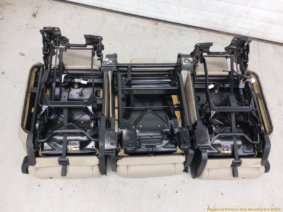 Land Rover LR4 Second Row Seat Set