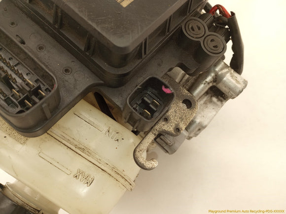 Hummer H3 ABS Pump & Booster Master Cylinder Assembly