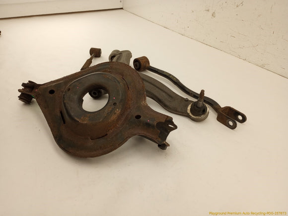 Cadillac CTS Set Of Rear Right Control Arms