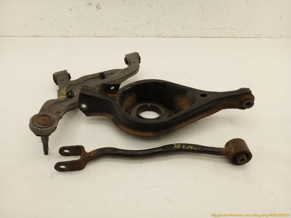 Cadillac CTS Set Of Rear Left Control Arms