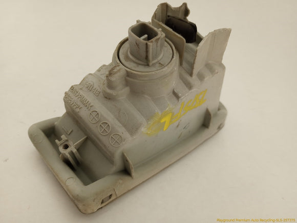 Toyota 4Runner Front Left Bumper Corner Turn Signal & Parking Lamp
