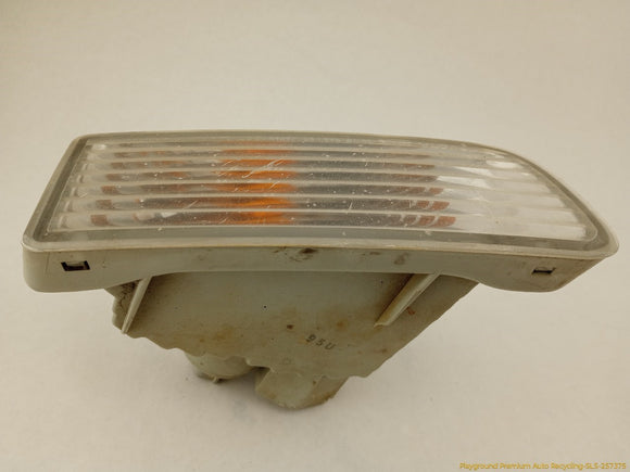 Toyota 4Runner Front Right Bumper Corner Turn Signal & Parking Lamp
