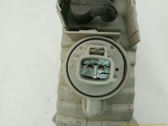 Toyota 4Runner Front Right Bumper Corner Turn Signal & Parking Lamp