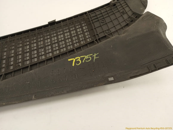 Toyota 4Runner Cowl Vent Panel