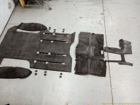 Mitsubishi Delica Floor Carpet Set