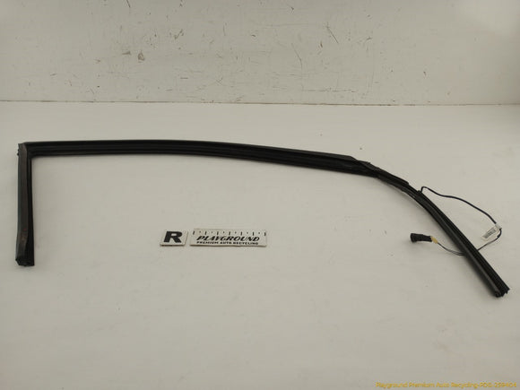 Maserati Quattroporte Front Right Front Door Window Glass Run Channel Seal