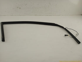 Maserati Quattroporte Front Right Front Door Window Glass Run Channel Seal - 0