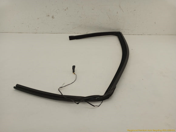 Maserati Quattroporte Front Right Front Door Window Glass Run Channel Seal
