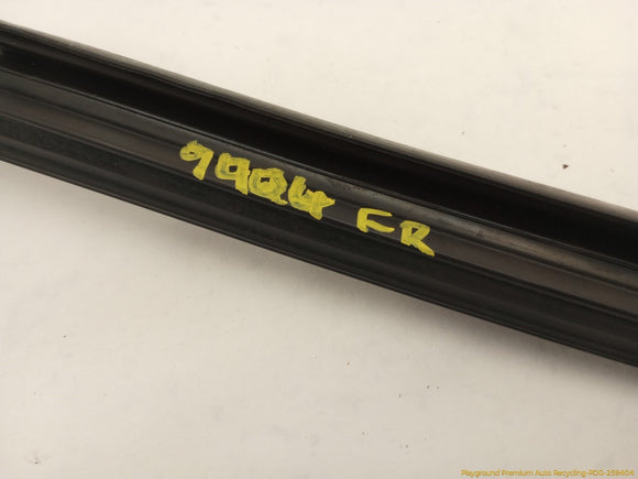 Maserati Quattroporte Front Right Front Door Window Glass Run Channel Seal