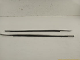 Maserati Quattroporte Pair Of Front Door Window Sweep Trim Molding - 0