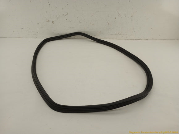 Maserati Quattroporte Trunk Lid Seal Weatherstrip
