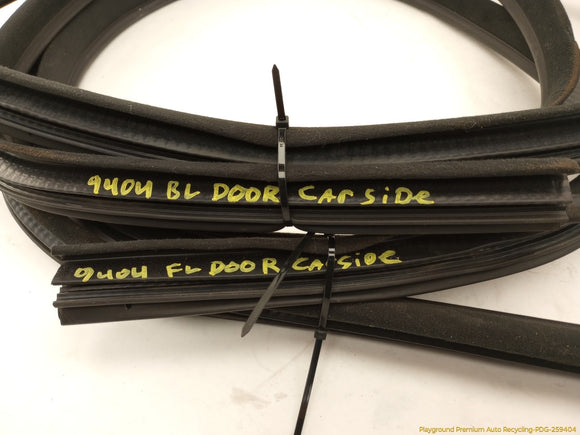 Maserati Quattroporte Set Of 4 Door Car Side Seal Weatherstrips