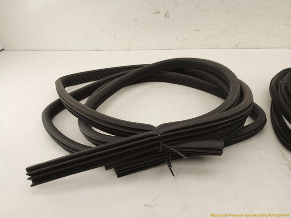Maserati Quattroporte Set Of 4 Door Car Side Seal Weatherstrips