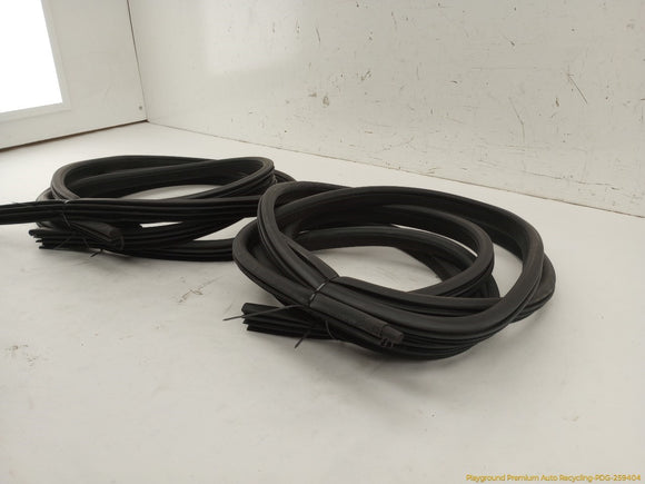 Maserati Quattroporte Set Of 4 Door Car Side Seal Weatherstrips