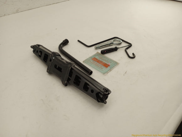 Saab 9-3 Vehicle Jack & Tools