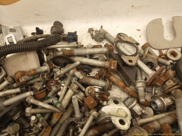 Cadillac CTS Dismantling Hardware Fasteners Bolts & Nuts