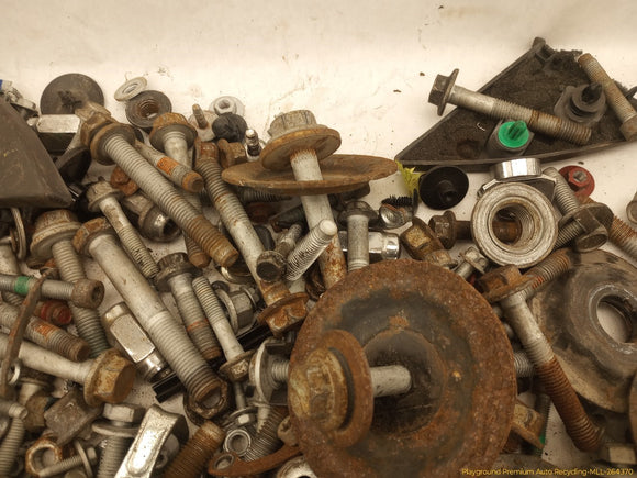 Cadillac CTS Dismantling Hardware Fasteners Bolts & Nuts
