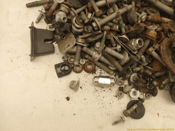 Cadillac CTS Dismantling Hardware Fasteners Bolts & Nuts
