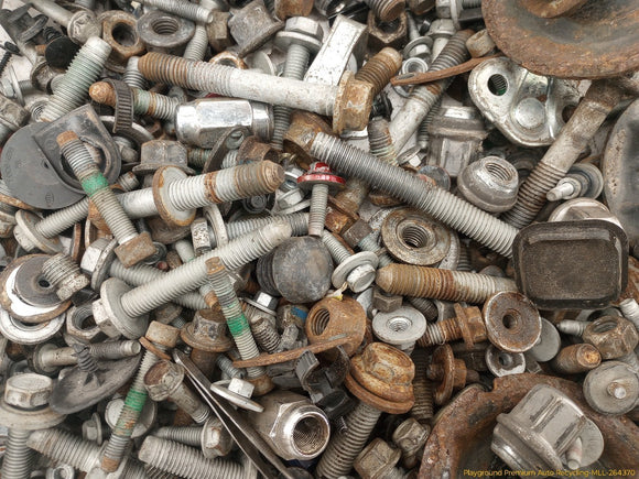 Cadillac CTS Dismantling Hardware Fasteners Bolts & Nuts