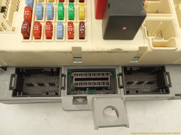 Maserati Quattroporte Front Left Cabin Fuse Box