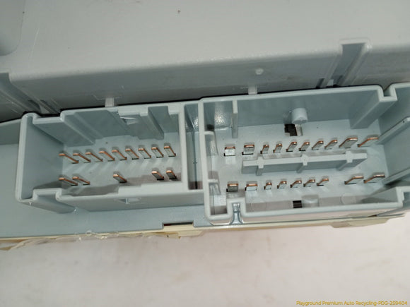 Maserati Quattroporte Front Left Cabin Fuse Box