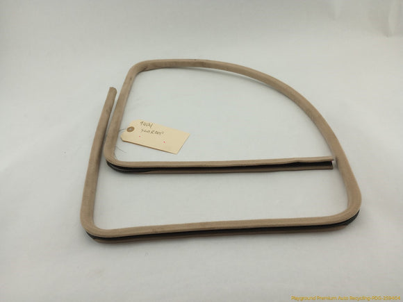 Maserati Quattroporte Sunroof Seal Molding