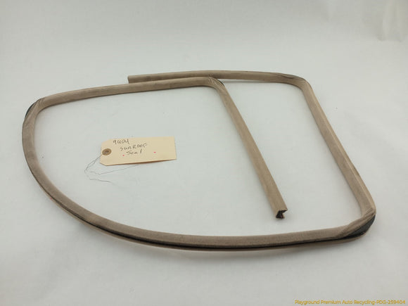 Maserati Quattroporte Sunroof Seal Molding