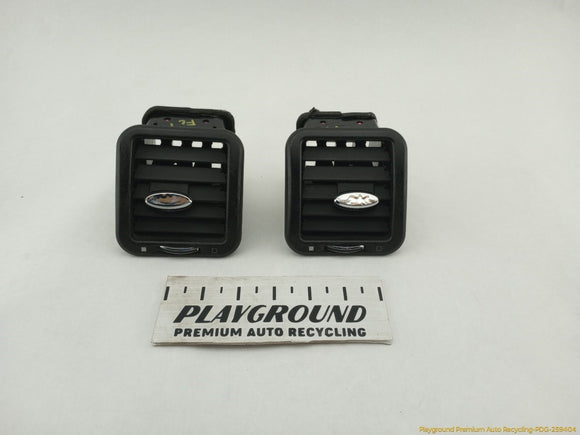 Maserati Quattroporte Pair Of Front Dash Air Vents
