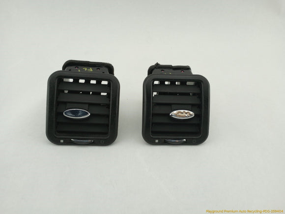 Maserati Quattroporte Pair Of Front Dash Air Vents