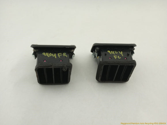 Maserati Quattroporte Pair Of Front Dash Air Vents