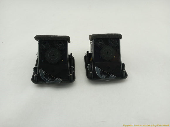 Maserati Quattroporte Pair Of Front Dash Air Vents