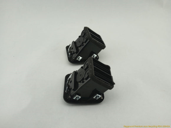Maserati Quattroporte Pair Of Front Dash Air Vents