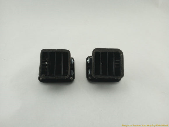 Maserati Quattroporte Pair Of Front Dash Air Vents