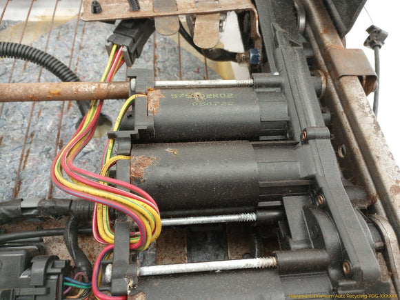 Hummer H3 Front Right Seat Track