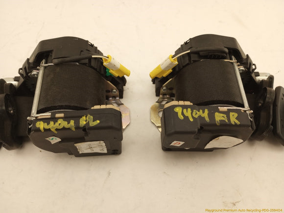 Maserati Quattroporte Pair Of Front Seat Belt Retractors